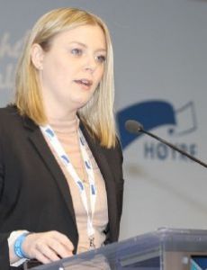 Tina Bru