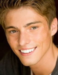 Travis Flores