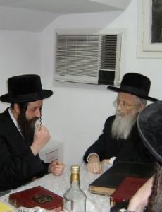 Yitzchok Tuvia Weiss