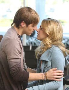 Katelyn Tarver and Kendall Schmidt