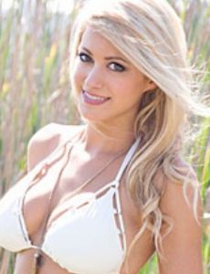 Amanda Turner (Glamour Model)