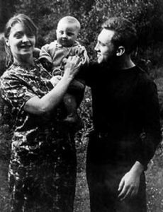 Vladimir Vysotsky and Lyudmila Abramova