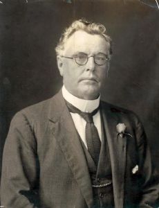 Harry Kneebone