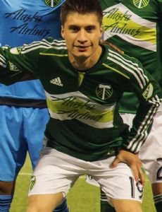 Jorge Flores (footballer born 1989)