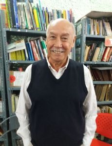 Dino Armas