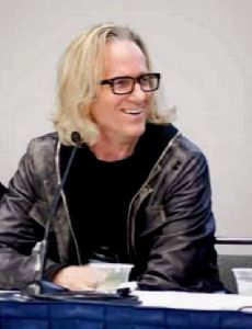 Kim Bullard