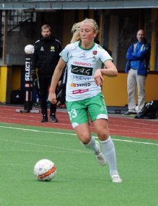 Julia Karlernäs