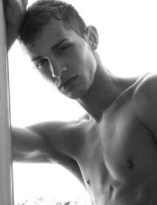Derrick Gardner (model)
