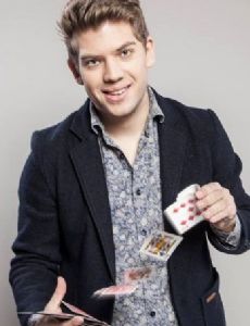 Tamás Badár