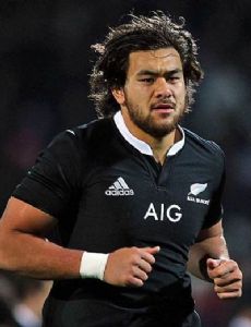 Steve Luatua