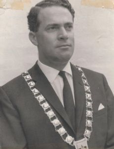 Derek Jones (mayor)