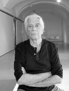Zvi Hecker