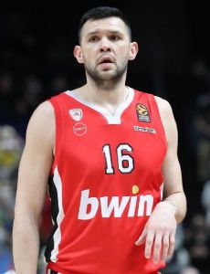 Kostas Papanikolaou