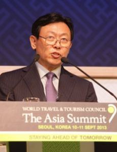 Akio Shigemitsu