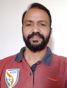 Surinder Singh (footballer)