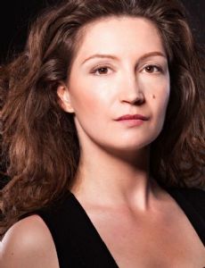 Anita Tóth  (Vocalist)
