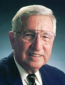 Tom McEwen (sportswriter)