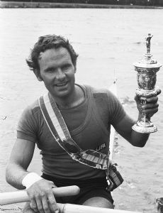 Frank Hansen (rower)