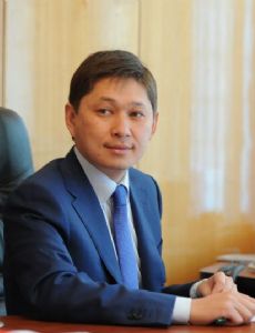 Sapar Isakov