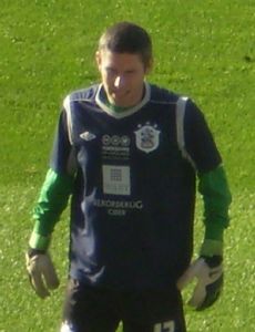Ian Bennett (footballer)