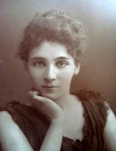 Elizabeth Robins