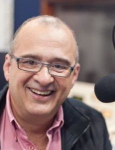 Jota Mario Valencia
