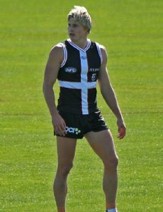 Clinton Jones (footballer)