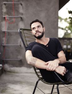 Guto Requena
