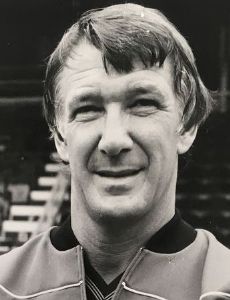 Richie Barker (footballer born 1939)