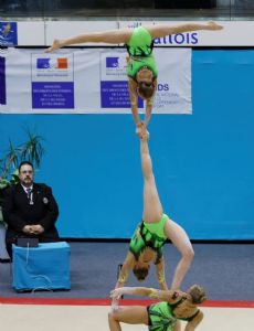 Elizabeth Jacobs (gymnast)