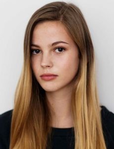 Rosie Mitchell (Model)