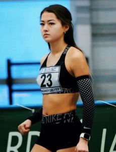 Adelina Akhmetova