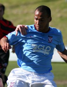 Simon Brown (footballer born 1983)