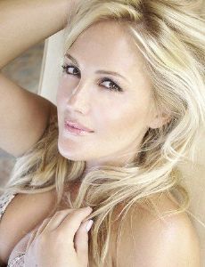 Nicole Lebris