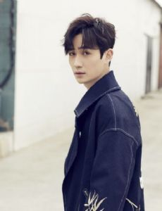 Zhu Yilong