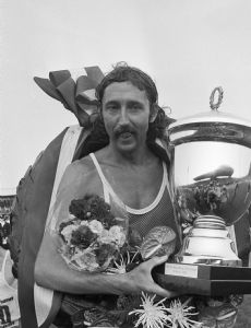Ron Hill
