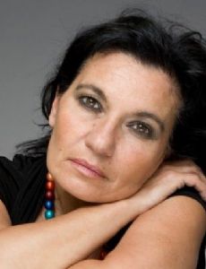 Özay Fecht