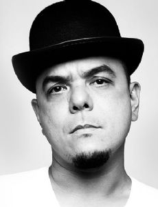 Carlos Celdran