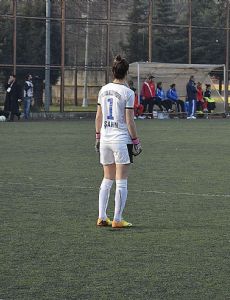 Fatma Şahin (footballer)