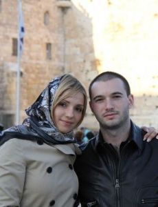 Eugenia Tymoshenko and Artur Chechotkin