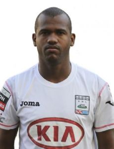 Cacá (footballer born 1982)