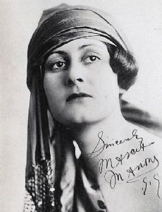 Marcia Manon
