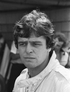 Derek Warwick