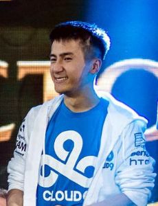 Balls (League of Legends player)
