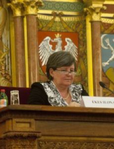 Ilona Ékes