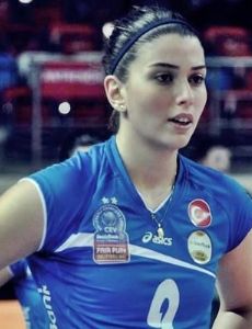 Ceren Kestirengöz
