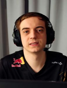 Caps (League of Legends player)