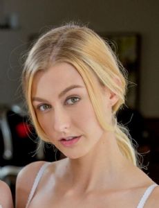 Alexa Grace