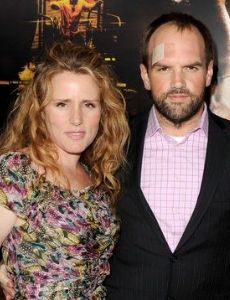 Ethan Suplee and Brandy Lewis