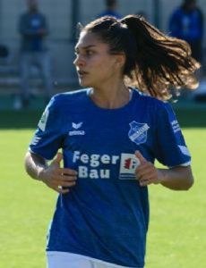 Letícia Santos